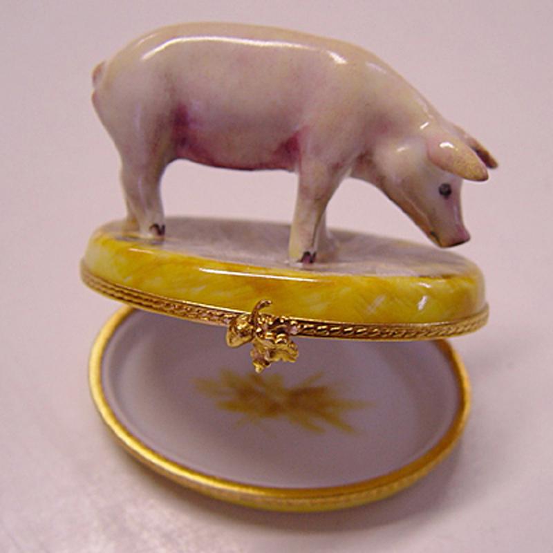 Farm Pig Limoges Box. Original Limoges. limited edition