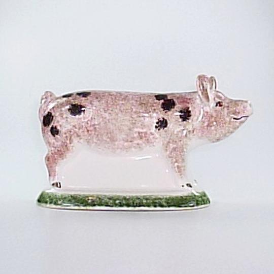 These middle Pigs standing pink spotted Original english Rye-pottery