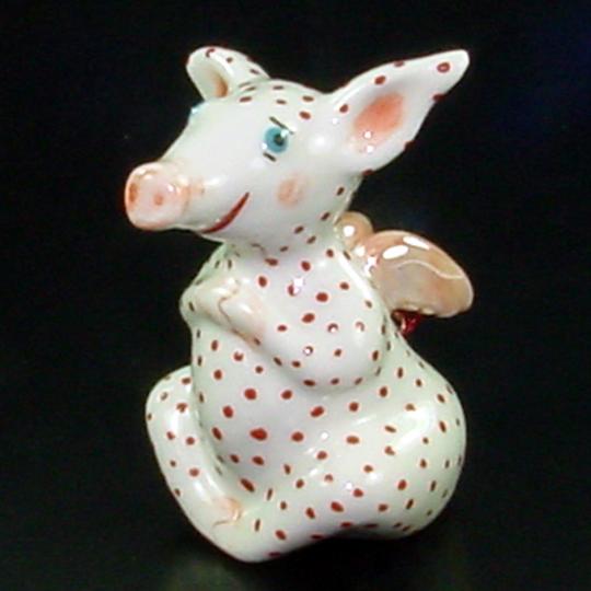 Pig Polkadots red . porcelain . Barbara Beranek