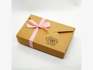 Geschenkbox Schachtel m. Schwein Splash Kraftpapier/Karton naturbraun Gr.L Herz