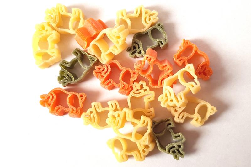 Noodle motif pig coloured, without egg , 250 g