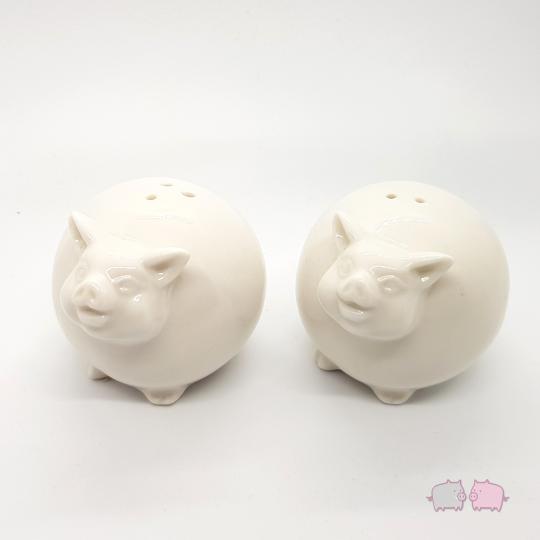 Salt And Pepper Pots Set white Pig . porcelain . SINGLE PIECE!!!