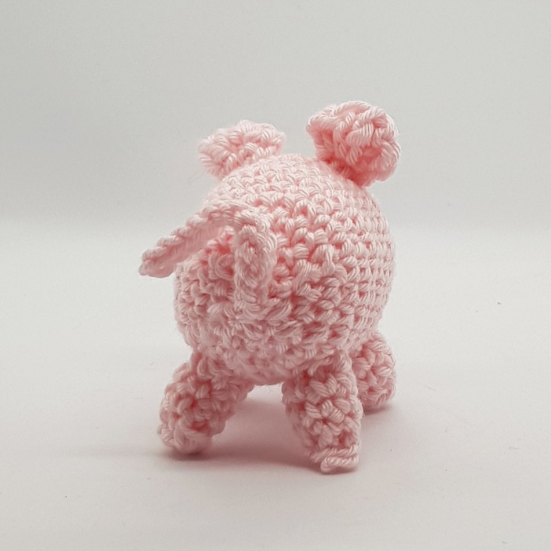 Pig light pink standing crocheted H 6cm